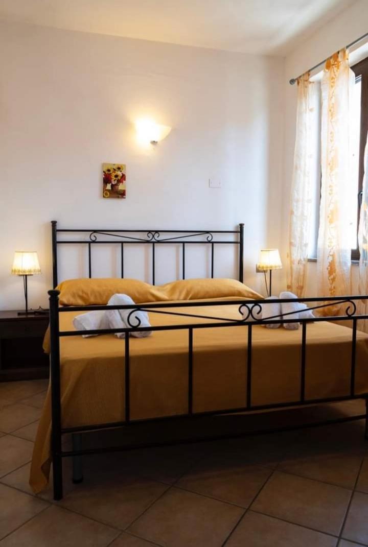 Hotel San Domenico 卡梅罗塔的码头 外观 照片